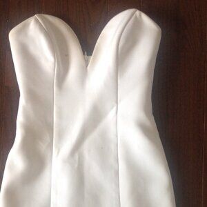 White sweetheart dress